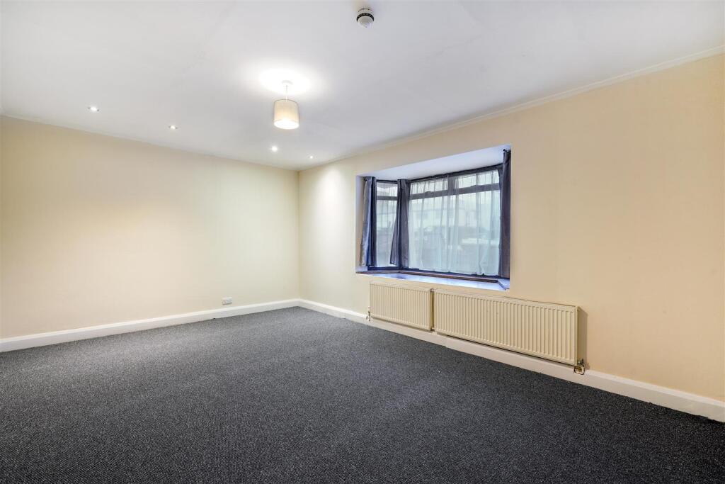 947 Harrow Road - cSrAFluAs3NrROtyDMaR.jpg