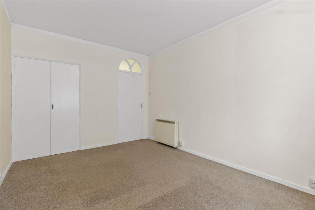 bedroom #3.jpg