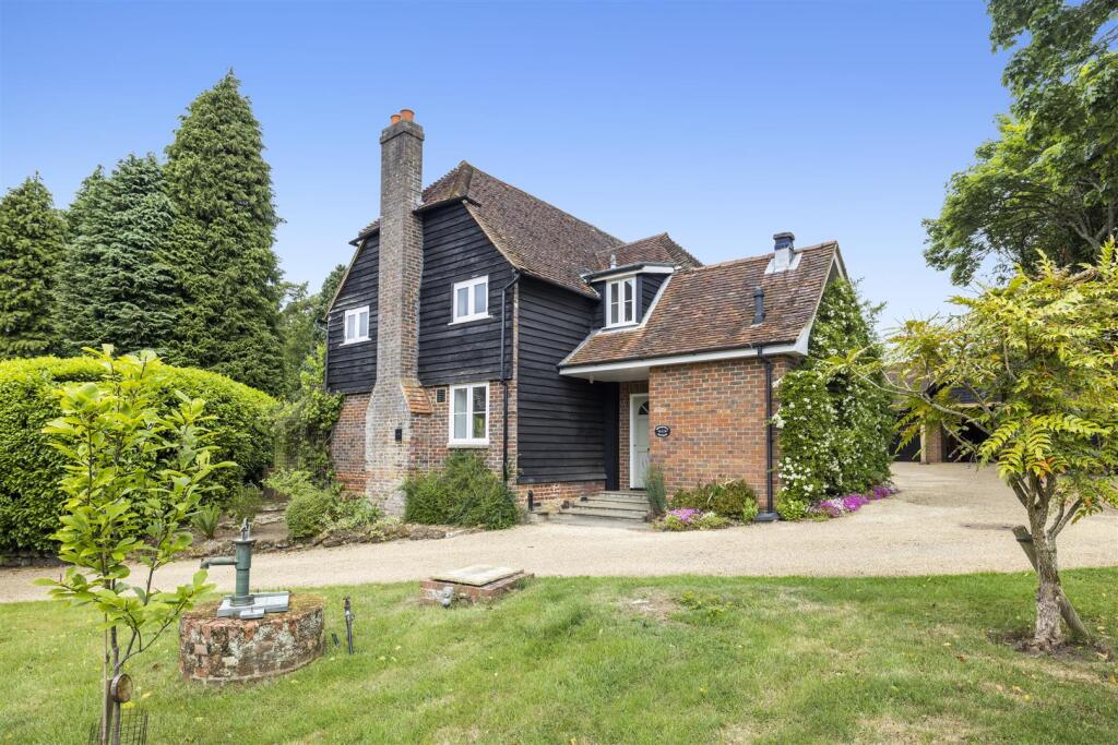 Brookwell-Cottage-Brookwell-Lane-Bramley-GU5-0LQ-2