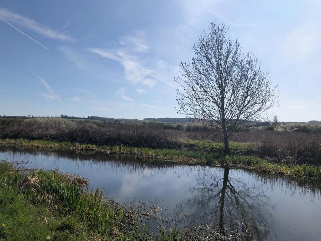 brixworth 3.jpg