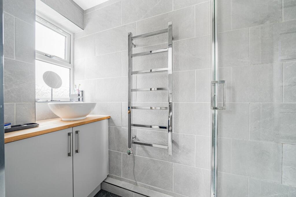 En-Suite (1)