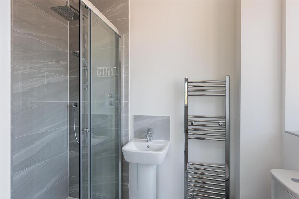 Bedroom One En-Suite