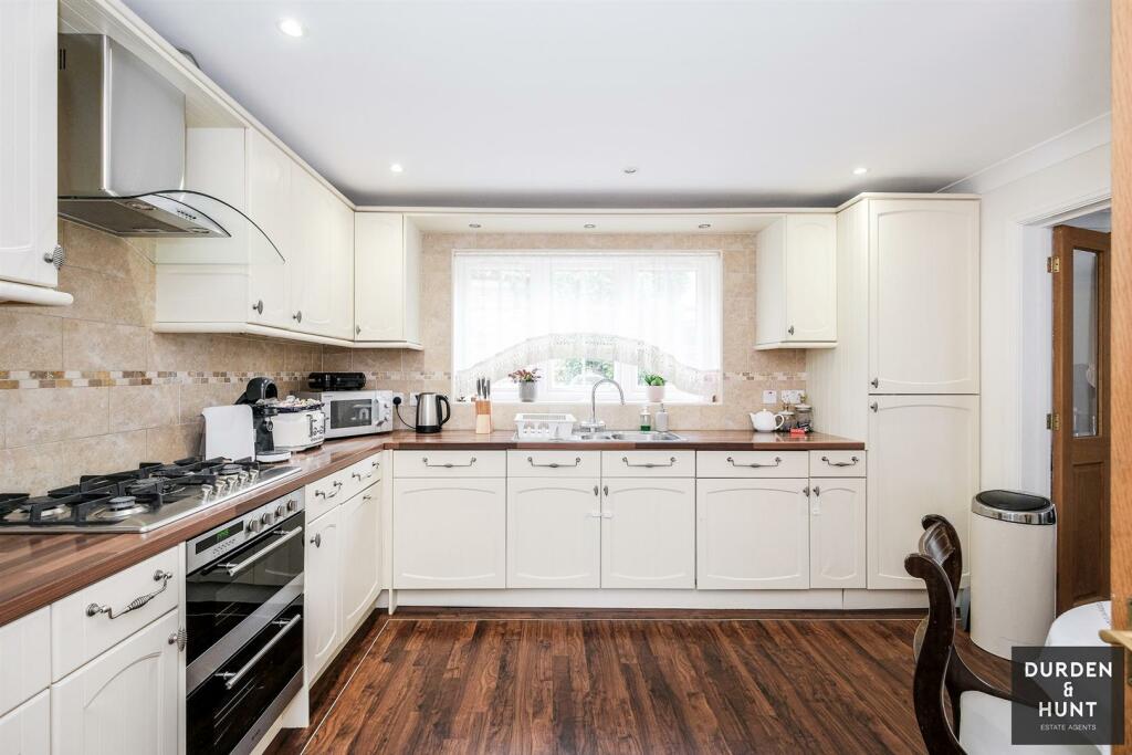Mossford Green-13.jpg