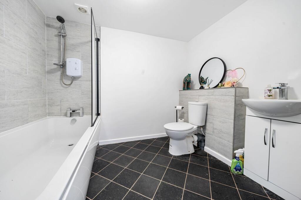 En-Suite Bedroom One