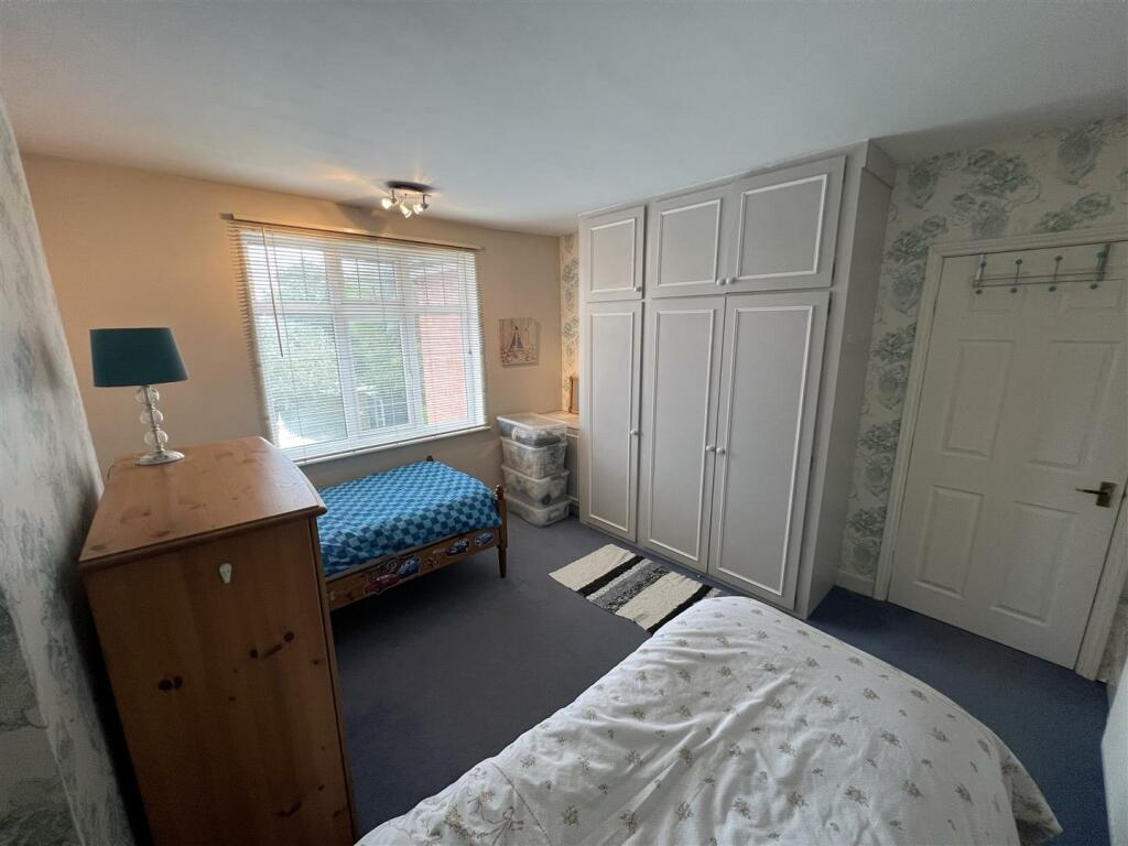 Bedroom 3B.JPG