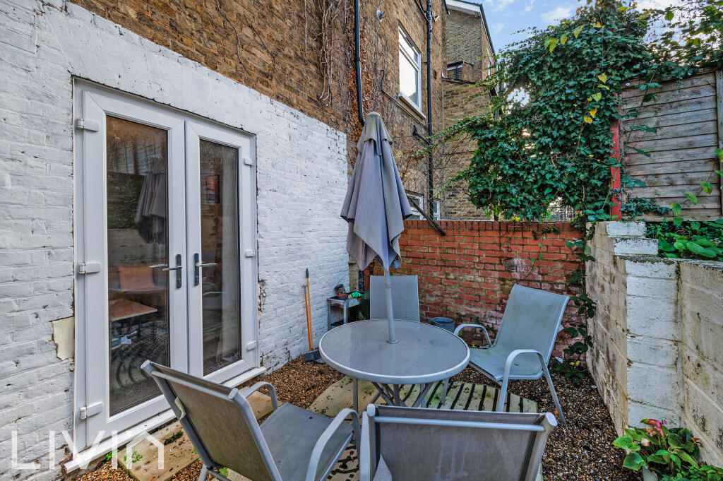 WHITEHORSE LANE, 235 (9 FROM 14)-13