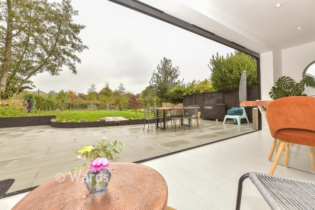 Lounge/Dining Area/Kitchen