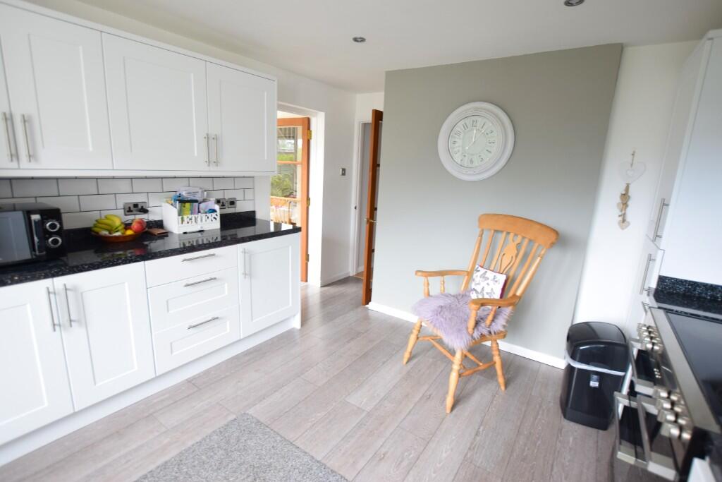 Kitchen (2)