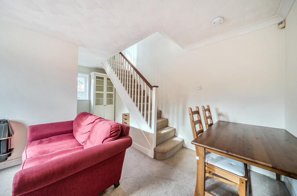 1373670-10-68ff6d...