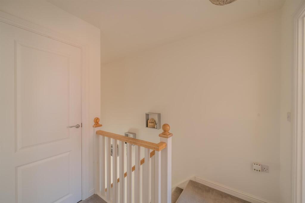 17 Cwrt Carver-7.jpg