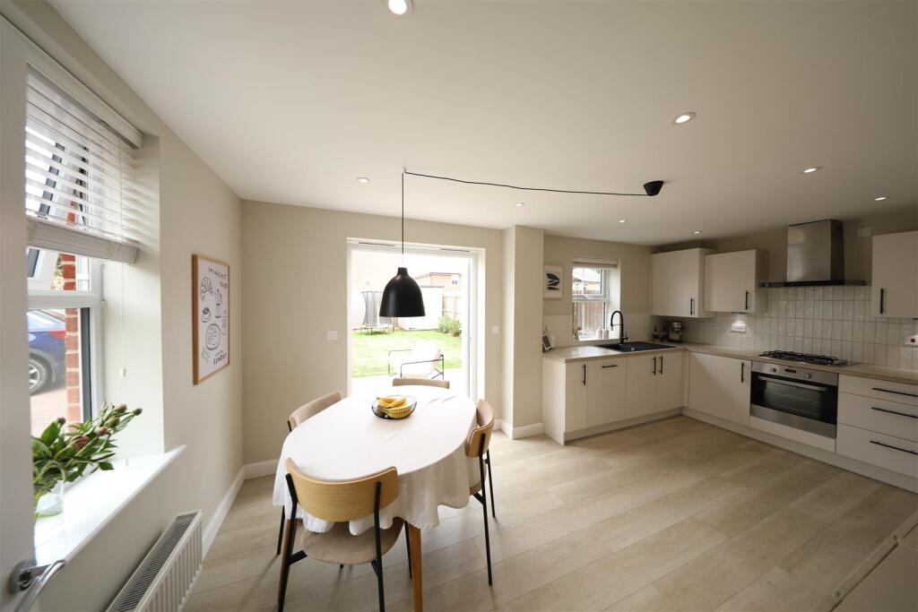 Kitchen Diner