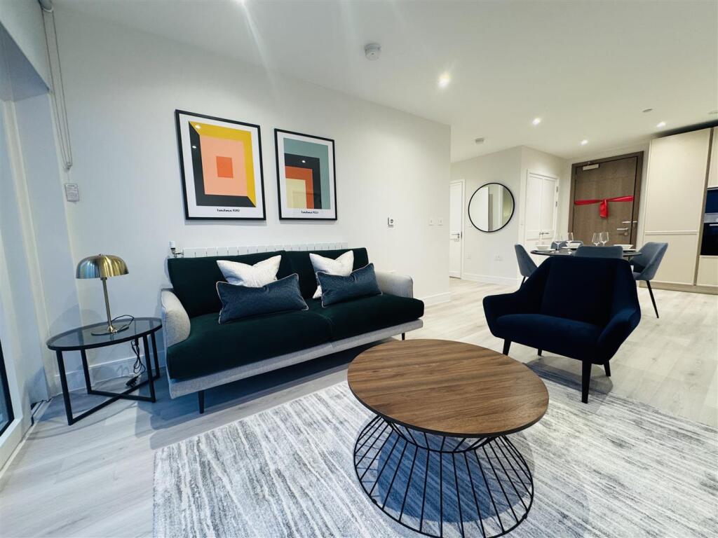 Kitchen/Living/Dining