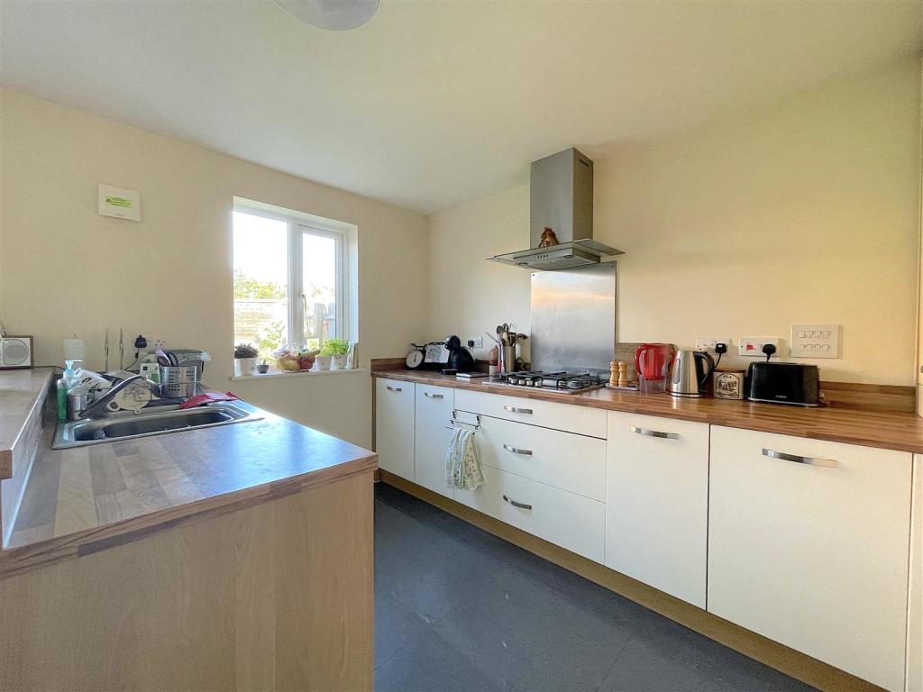 Kitchen (1).jpeg