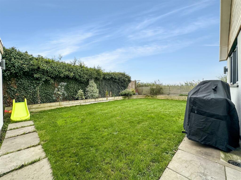 Private Rear Garden 325