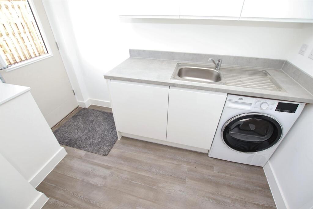 Utility Room.JPG
