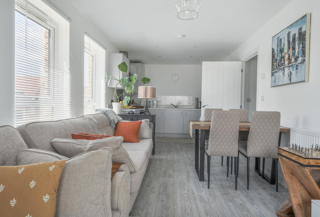 1328361-8-687f8e1...