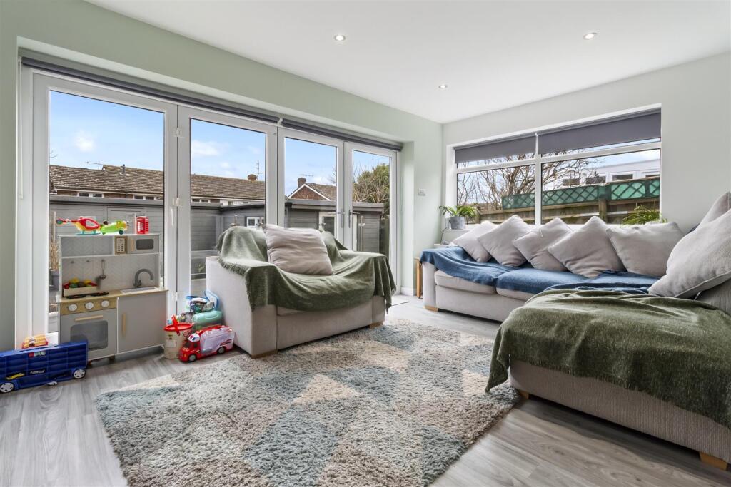 Greenoaks 30-016.JPG