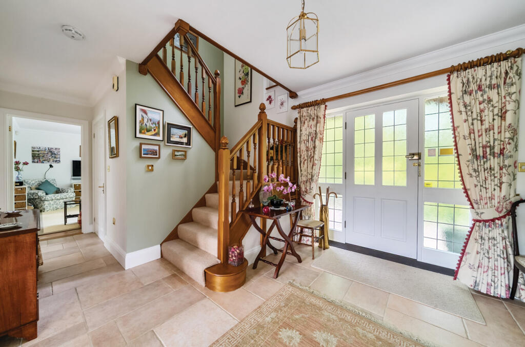 33-68150b6dd2b6f-...