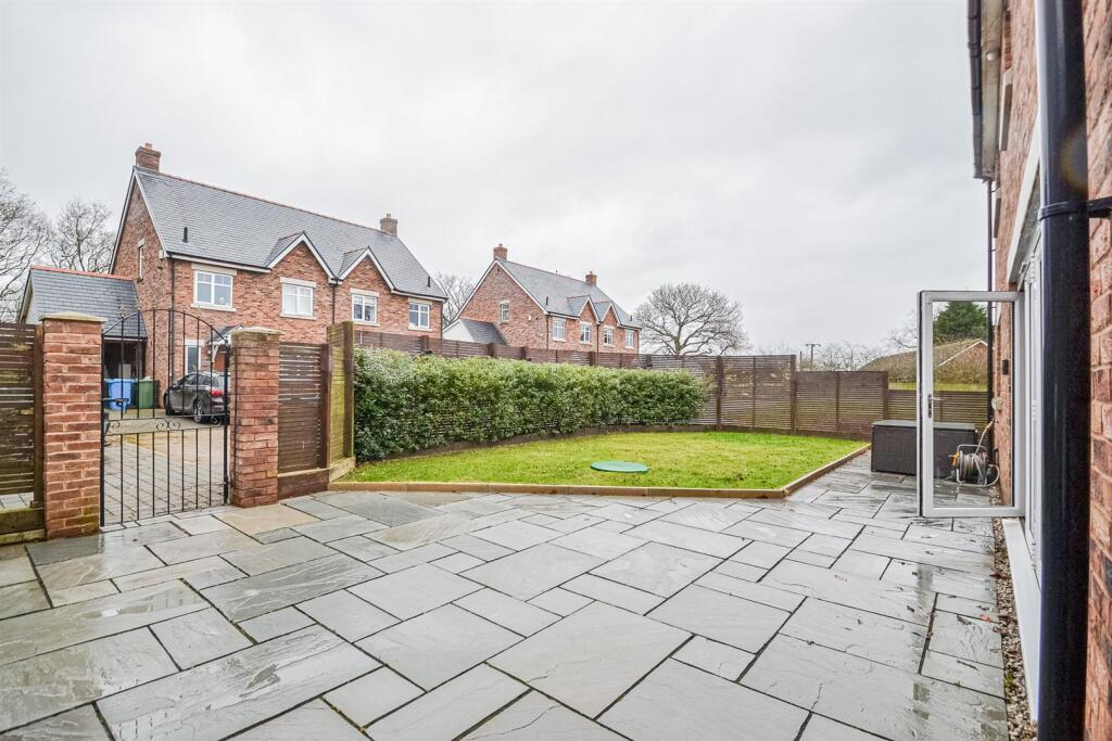 Rear Garden &amp; Access
