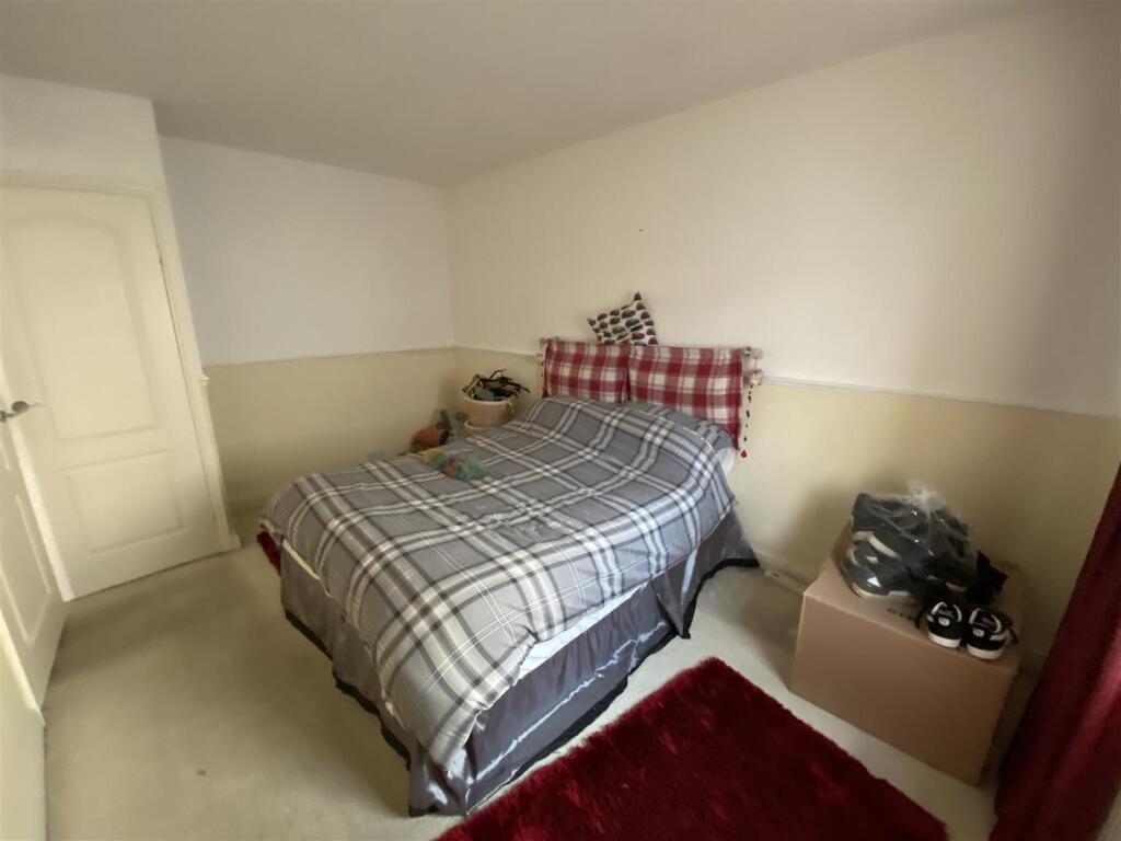 Bedroom no.1 front double:
