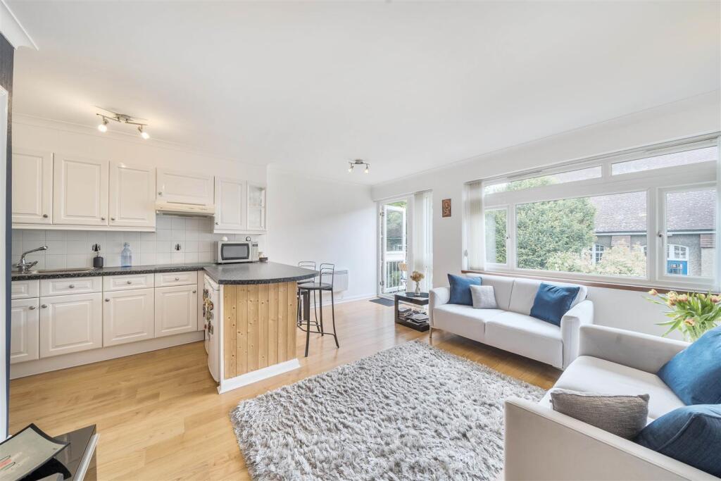 Reception Room/Open Plan Kitchen: