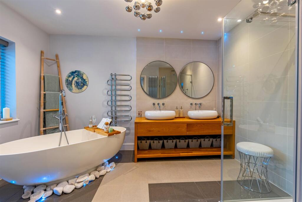 34 Beech Ave (26).jpg