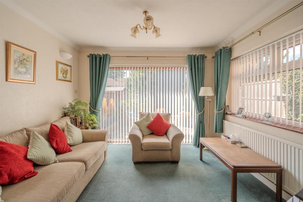 5 Harlech Close-15.jpg