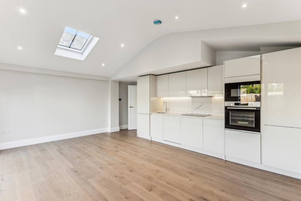 Kitchen/Reception
