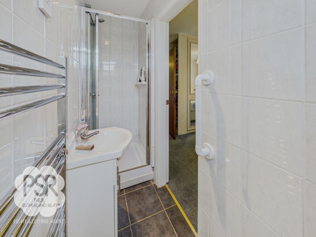 Main Bedroom En Suite