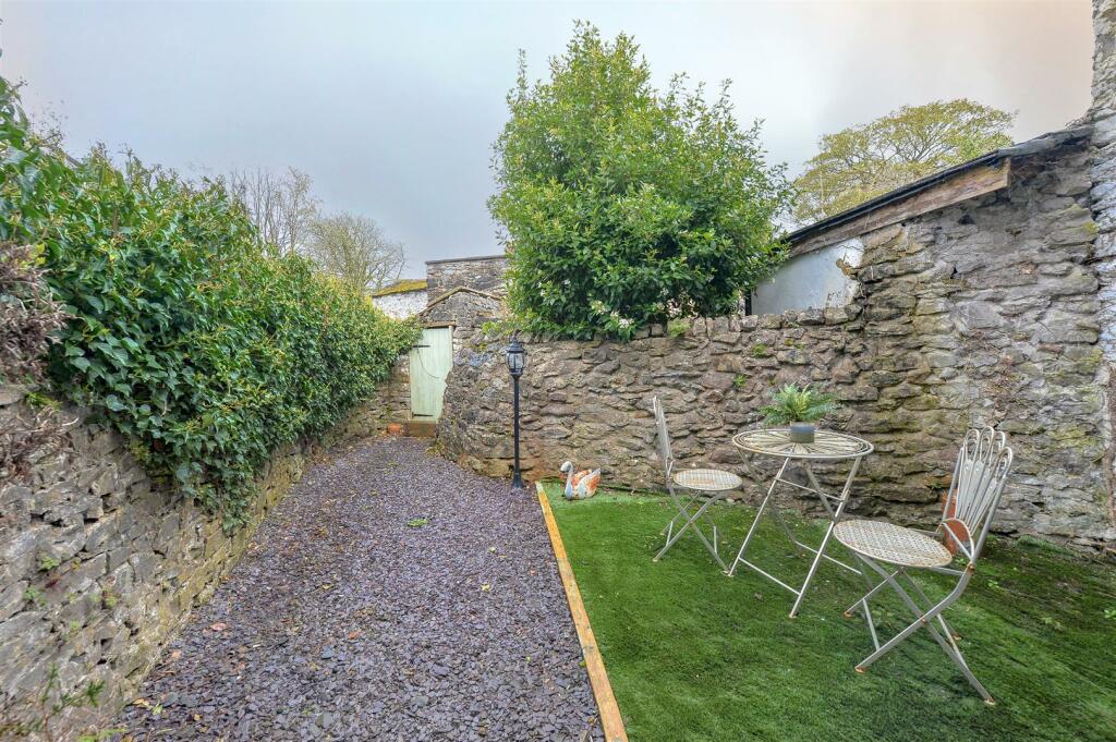 GARDEN_4503 copy.jpg