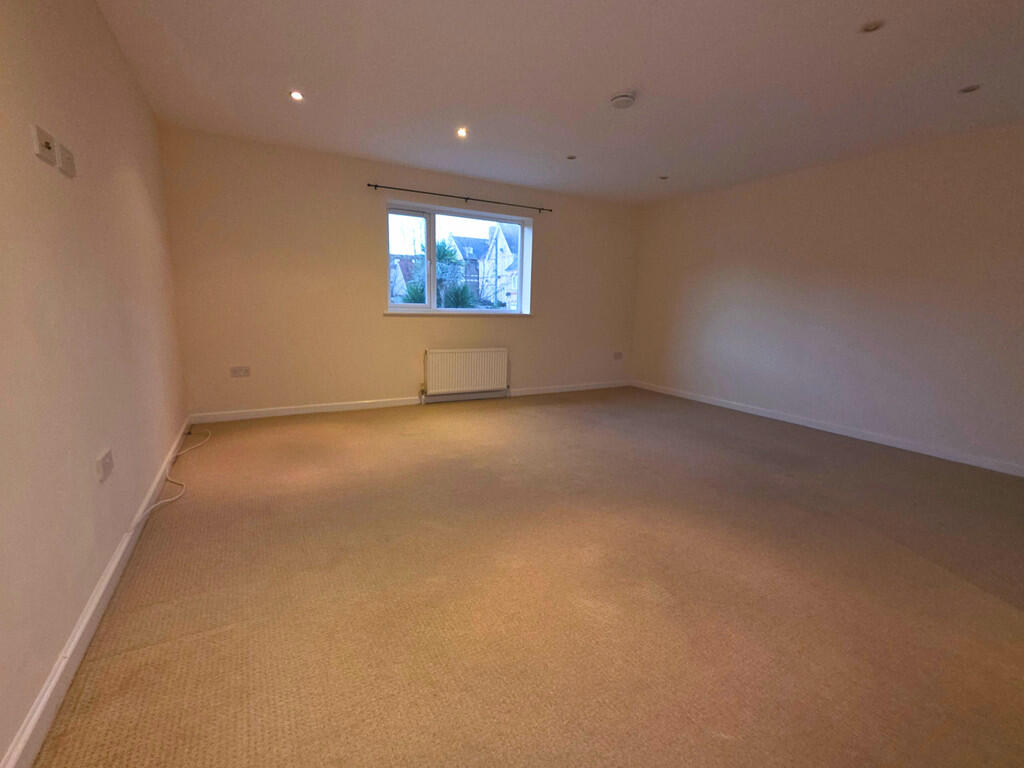 cd967cff-e055-480...