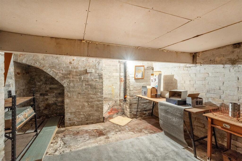 17 Crouch Street, Banbury-22.jpg