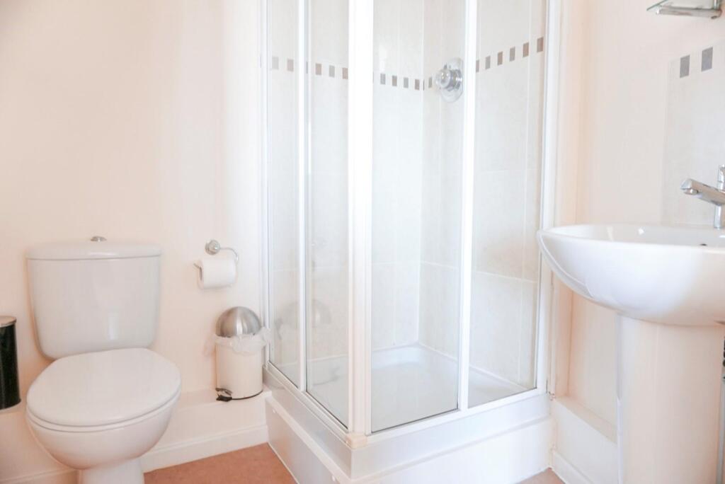 4 Trehellan Heights En Suite