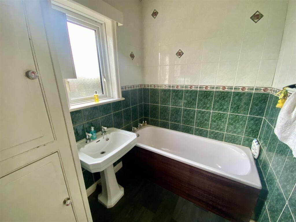 Bramleys Estate Agents - Glebe Gate - Mirfield (5)