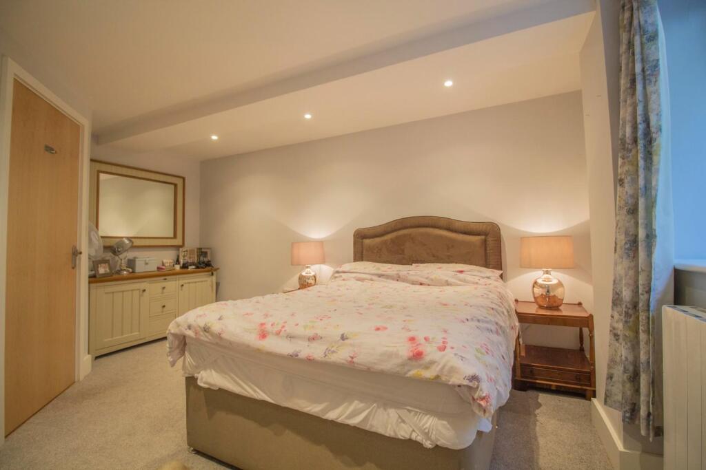 Apartment 1_Lawrence House [Bedroom One] 02.jpg