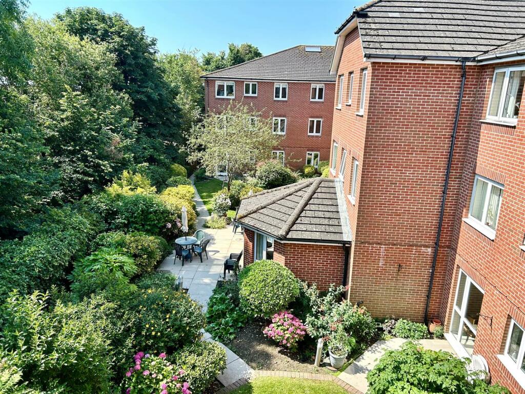 Alexandra Court 47 View.jpg