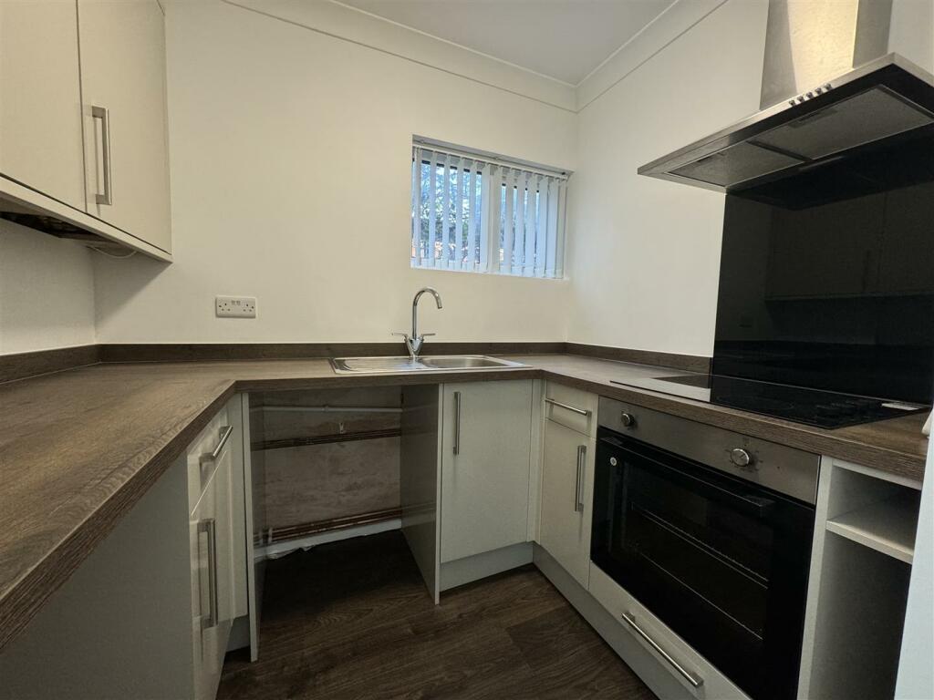 For Sale by Aspire Residential - Clive Court