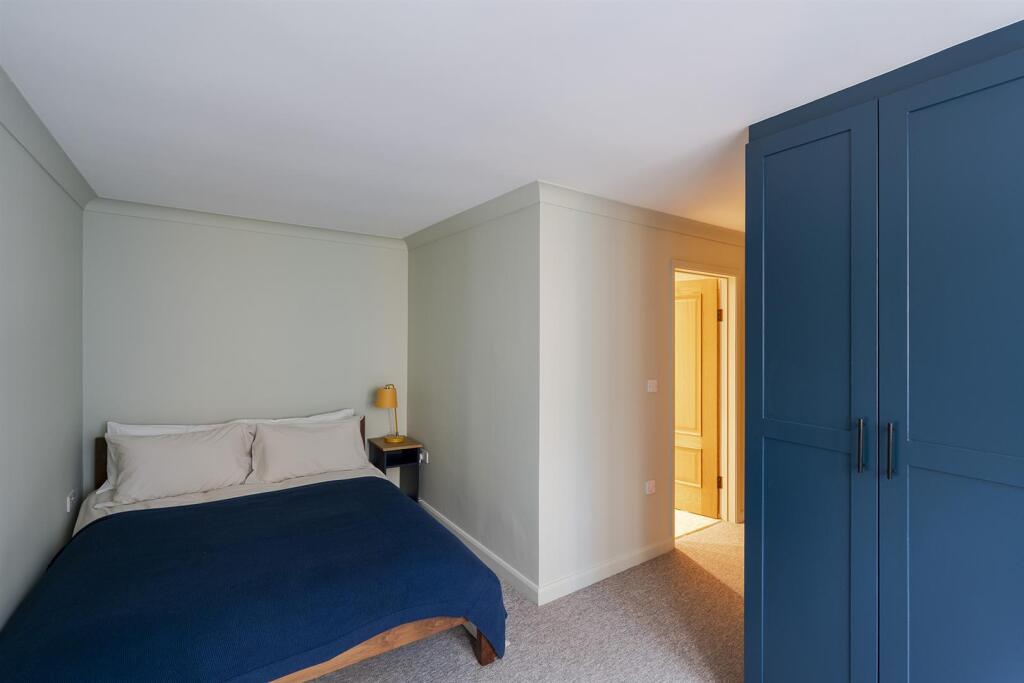 13 Aldersgate Court - low res - NPP09165.jpg