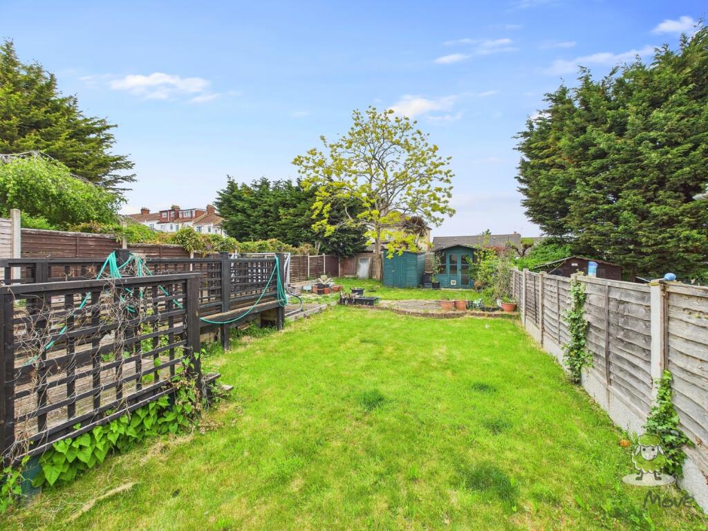 CAM01543G0-PR0128-STILL056