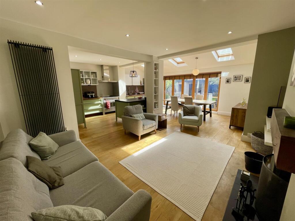 Kitchen/Diner/Family Room