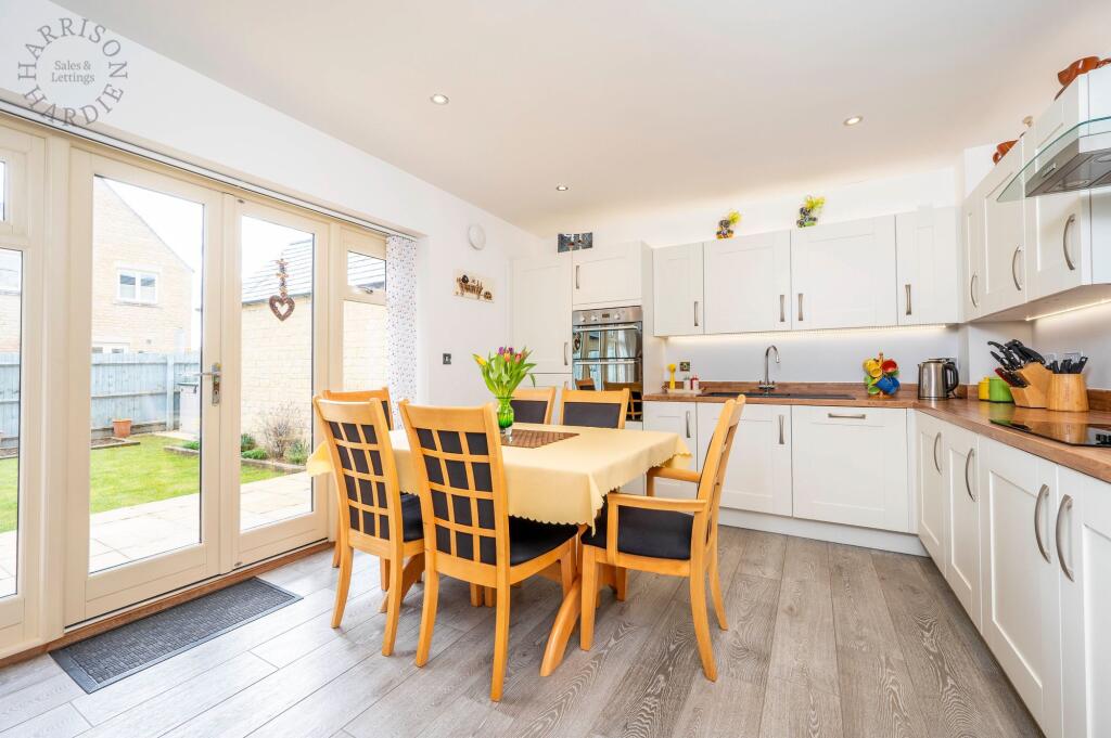 Kitchen &amp; Dining Area