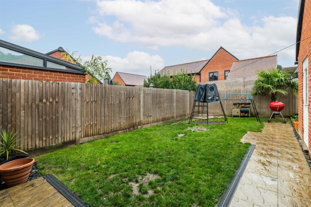 4 Hawthorn Lane-16.jpg