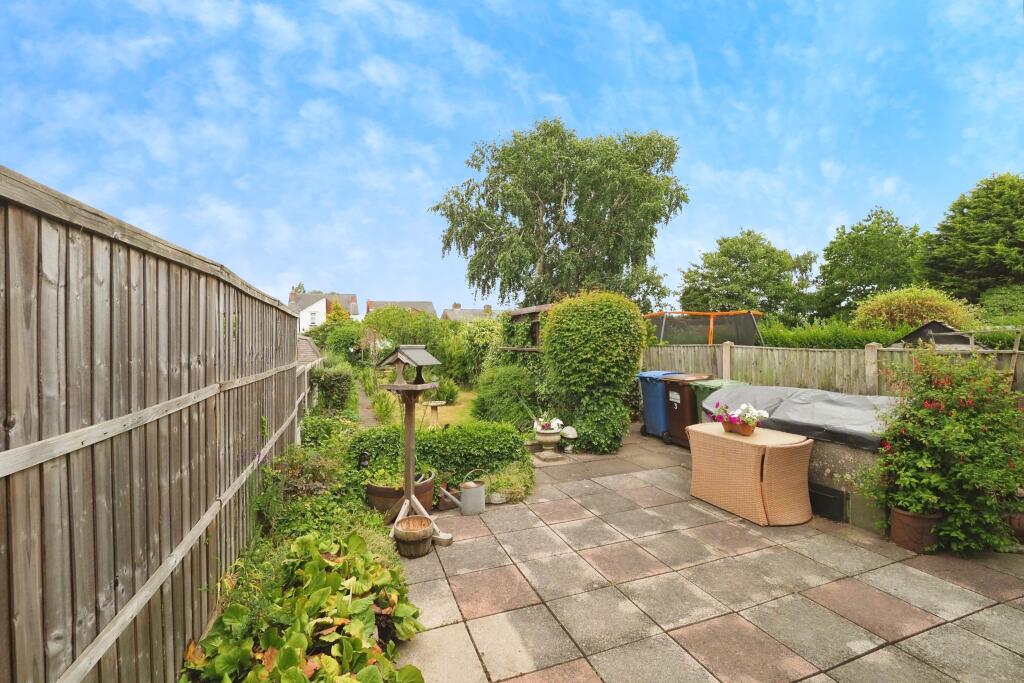Fantastic and well loved rear garden and Patio