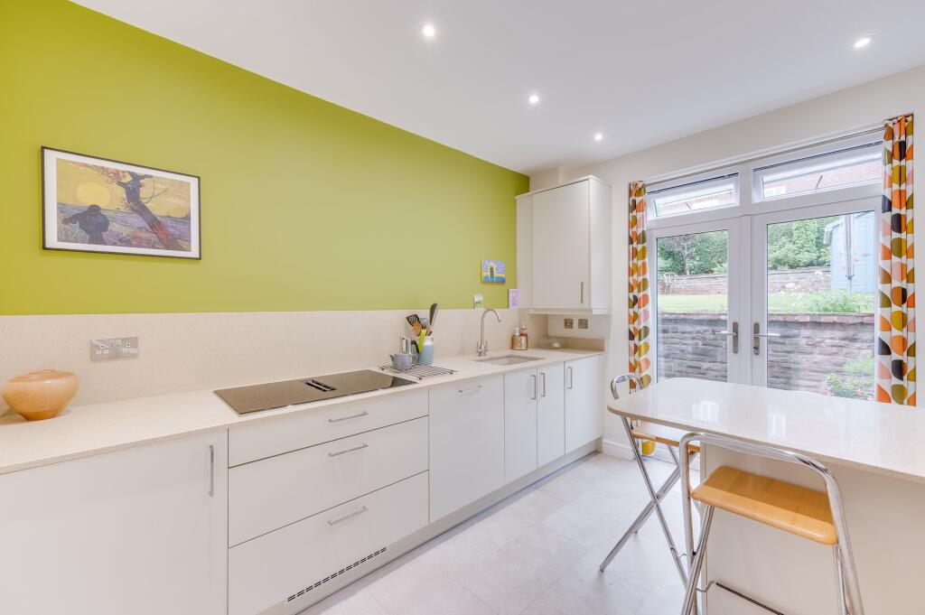 KITCHEN, DINER AND LIVING ROOM