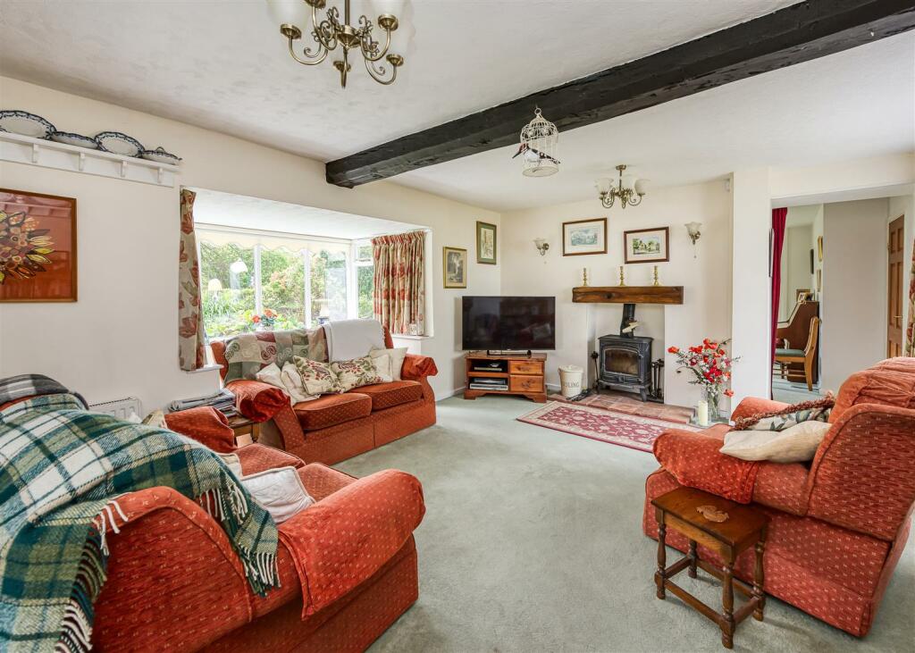 Leafields Farm-lounge1.jpg