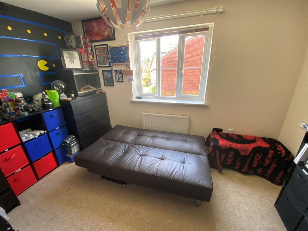 Bedroom 2.2.jpg