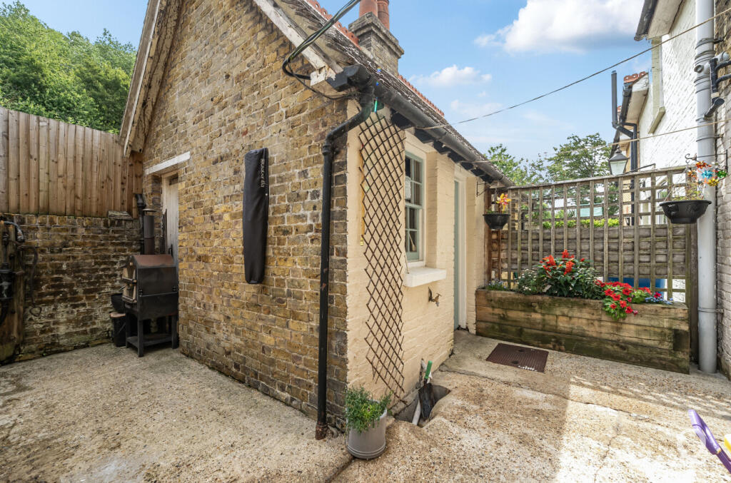 2a6c3173-6ffd-45e...