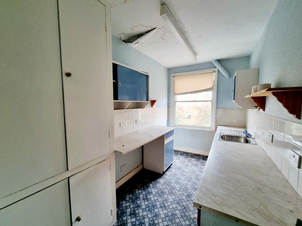 70e833f9-3138-4e6e-bc55-8f4ffeef12d6