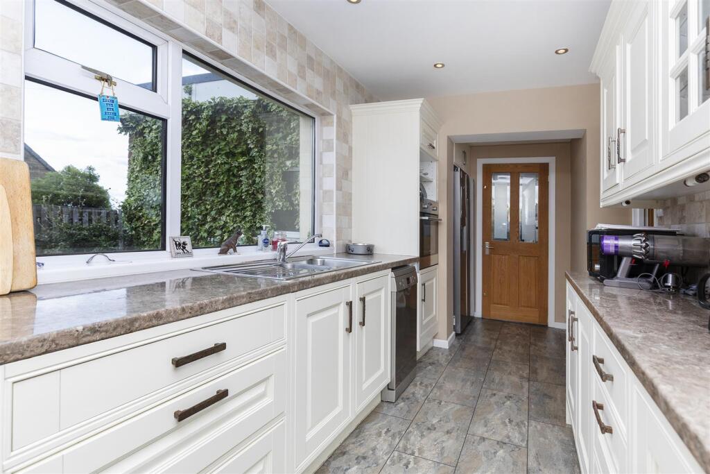 Bramleys Estate Agents - West Lodge Crescent - Ain