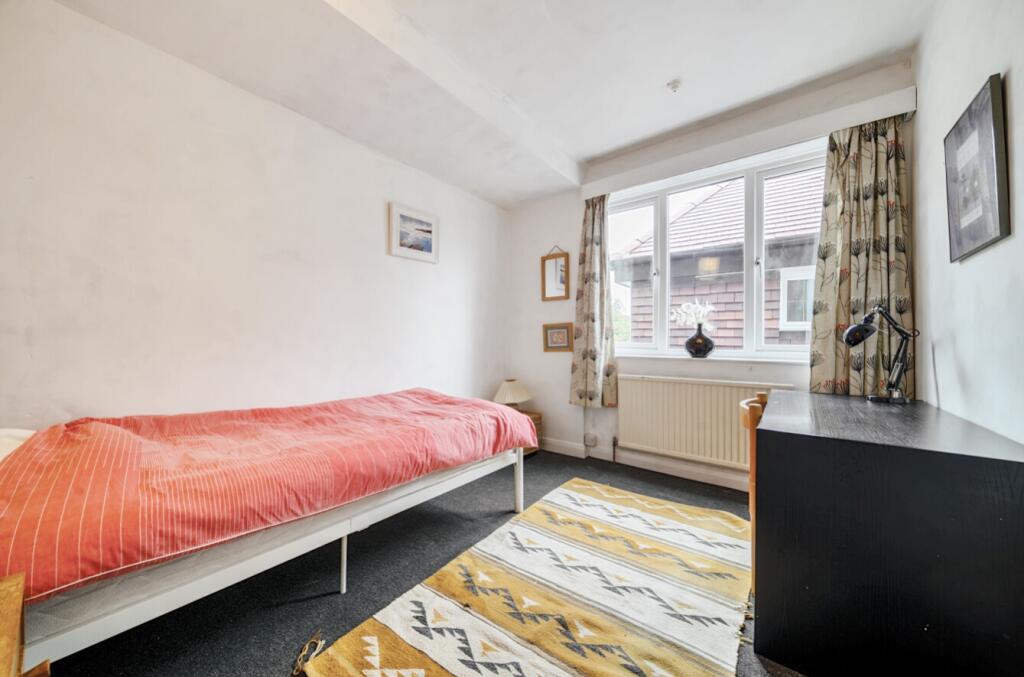 1341692-3-68a36a172d288